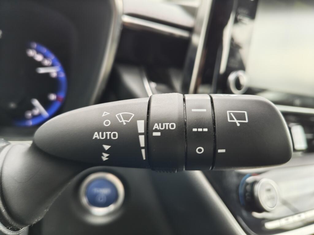 Toyota Corolla Touring Sports 2.0 Hybrid Executive | Schuif-Kanteldak | JBL | Navi | Sensoren v/a - Image 16
