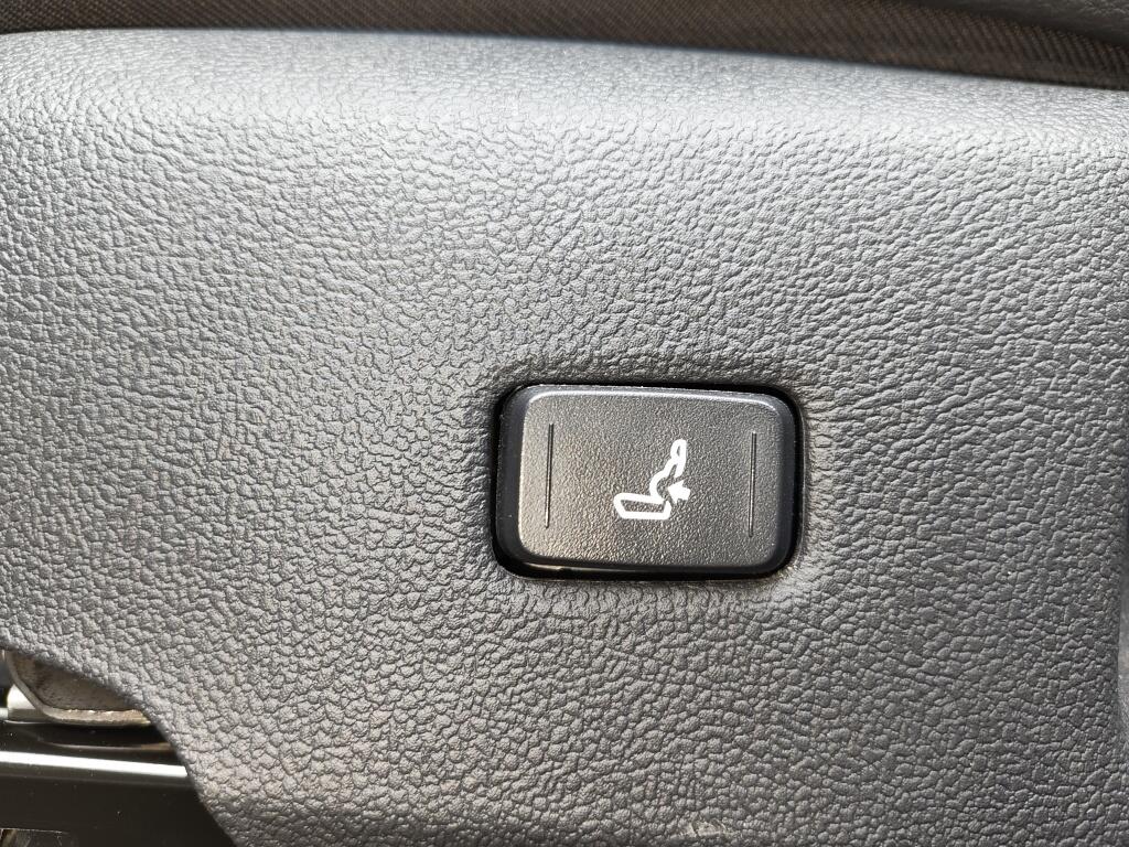 Toyota Corolla Touring Sports 2.0 Hybrid Executive | Schuif-Kanteldak | JBL | Navi | Sensoren v/a - Image 31