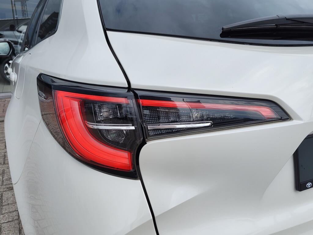 Toyota Corolla Touring Sports 2.0 Hybrid Executive | Schuif-Kanteldak | JBL | Navi | Sensoren v/a - Image 39