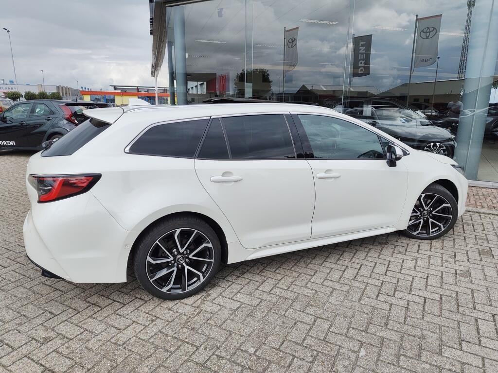 Toyota Corolla Touring Sports 2.0 Hybrid Executive | Schuif-Kanteldak | JBL | Navi | Sensoren v/a - Image 5