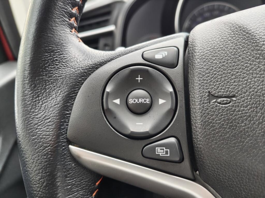 Honda Jazz 1.5 i-VTEC Dynamic | Sensoren v/a | Navi | DAB | Cruise Control - Image 13