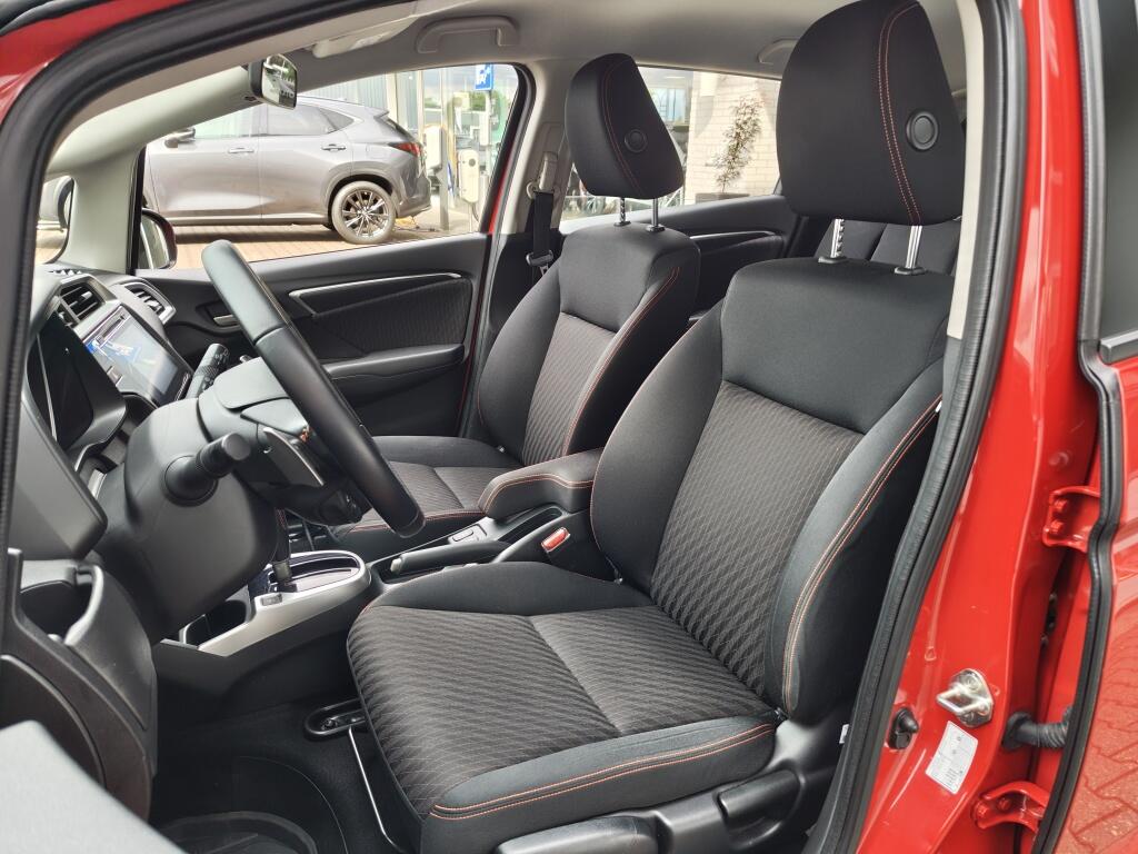 Honda Jazz 1.5 i-VTEC Dynamic | Sensoren v/a | Navi | DAB | Cruise Control - Image 25