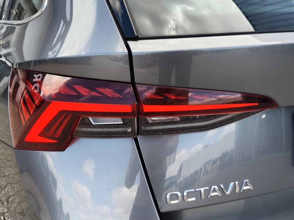 Skoda Octavia Combi 1.0 TSI Business Edition Plus | Schuif-Kanteldak | Trekhaak | Stoelverwarming - Image 42