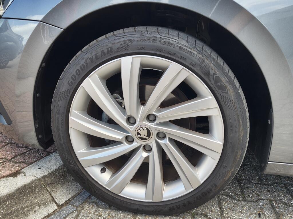 Skoda Octavia Combi 1.0 TSI Business Edition Plus | Schuif-Kanteldak | Trekhaak | Stoelverwarming - Image 46