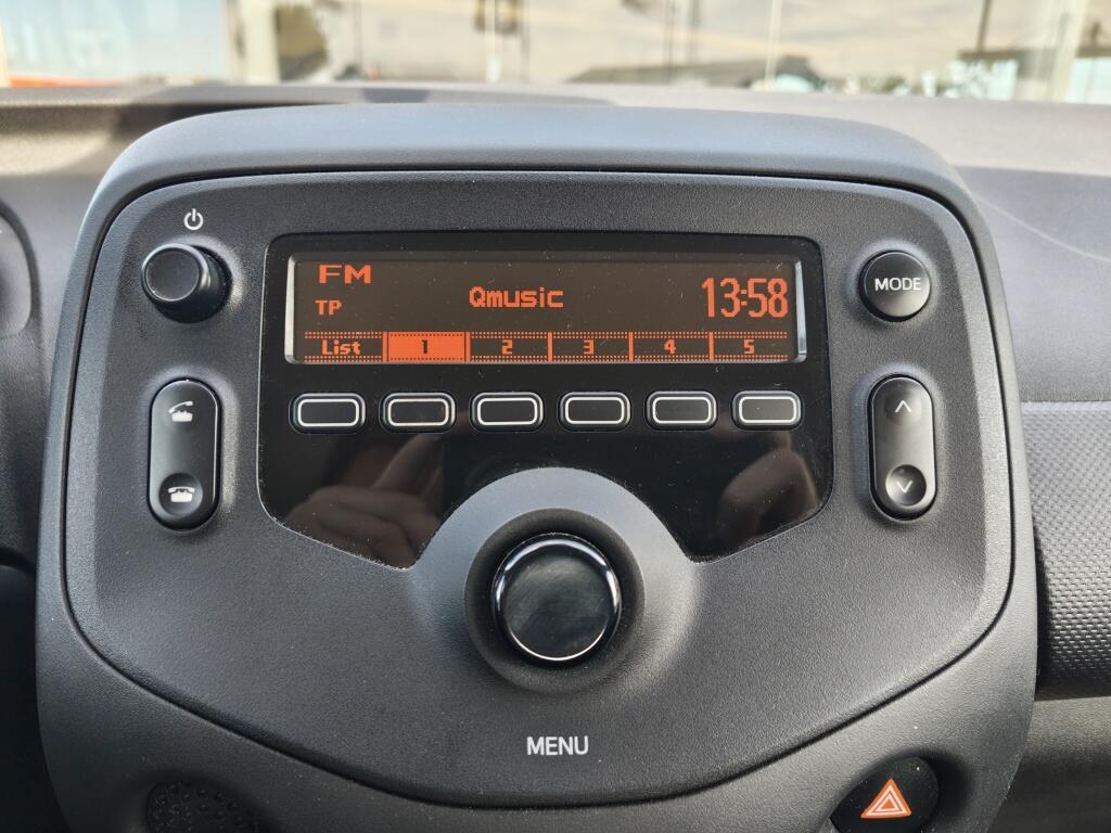 Toyota Aygo 1.0 VVT-i x-fun | NL Auto | Airco | Bluetooth | El. Raambediening | - Image 14