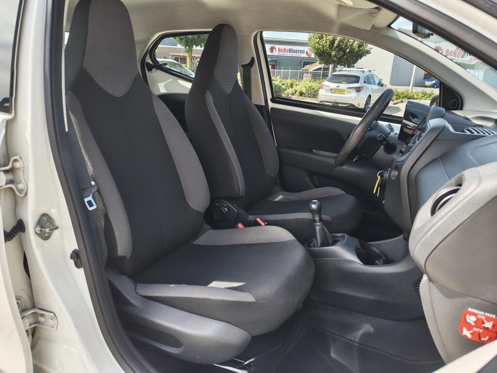 Toyota Aygo 1.0 VVT-i x-fun | NL Auto | Airco | Bluetooth | El. Raambediening | - Image 23