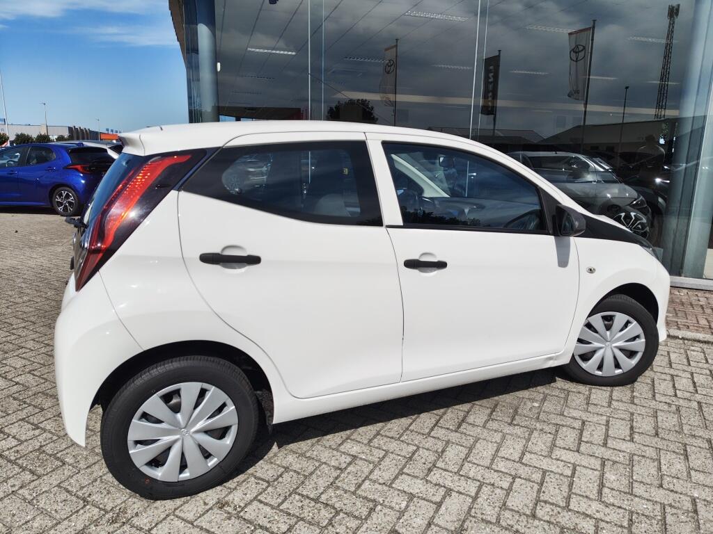 Toyota Aygo 1.0 VVT-i x-fun | NL Auto | Airco | Bluetooth | El. Raambediening | - Image 5