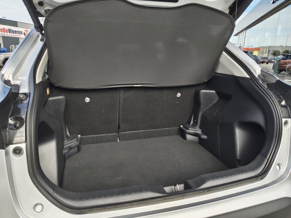 Toyota Yaris Cross 1.5 Hybrid Dynamic | El. Achterklep | HUD | Stoel-Stuurverwarming - Image 35