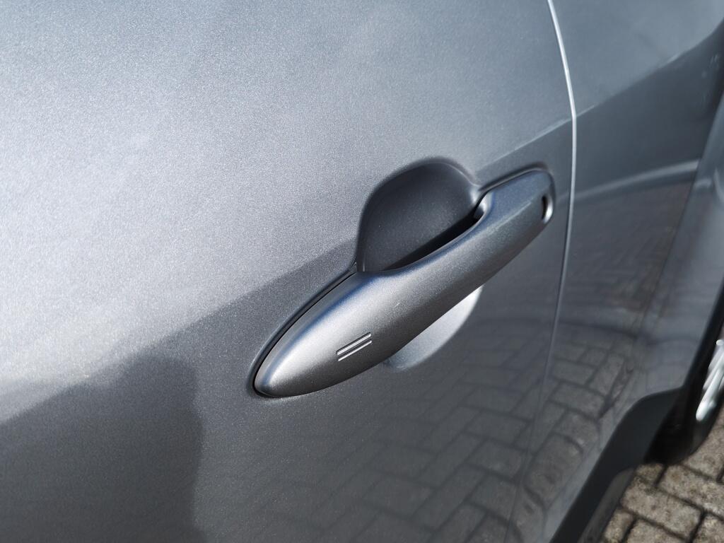 Toyota Yaris Cross 1.5 Hybrid Dynamic | El. Achterklep | HUD | Stoel-Stuurverwarming - Image 40