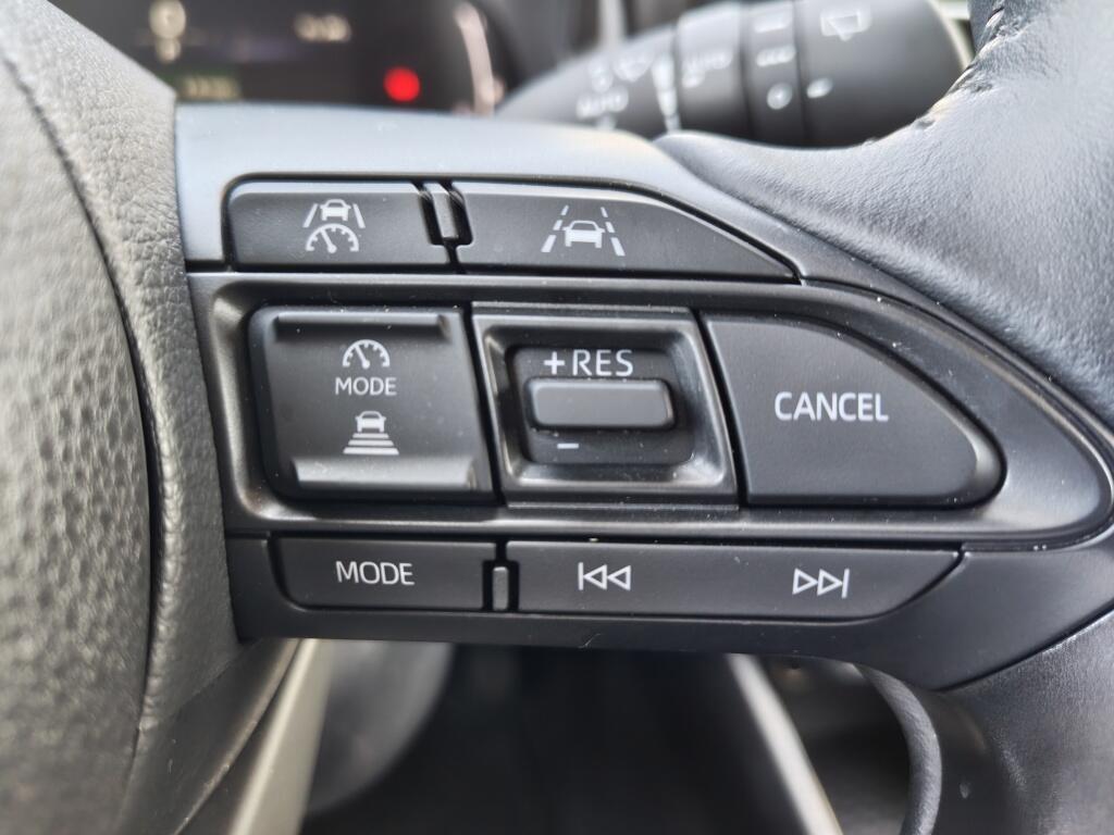 Toyota Yaris 1.5 Hybrid 115 Dynamic | Sensoren v/a | Stuur & Stoelverwarming - Image 14