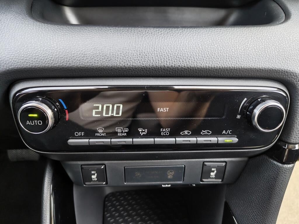 Toyota Yaris 1.5 Hybrid 115 Dynamic | Sensoren v/a | Stuur & Stoelverwarming - Image 19