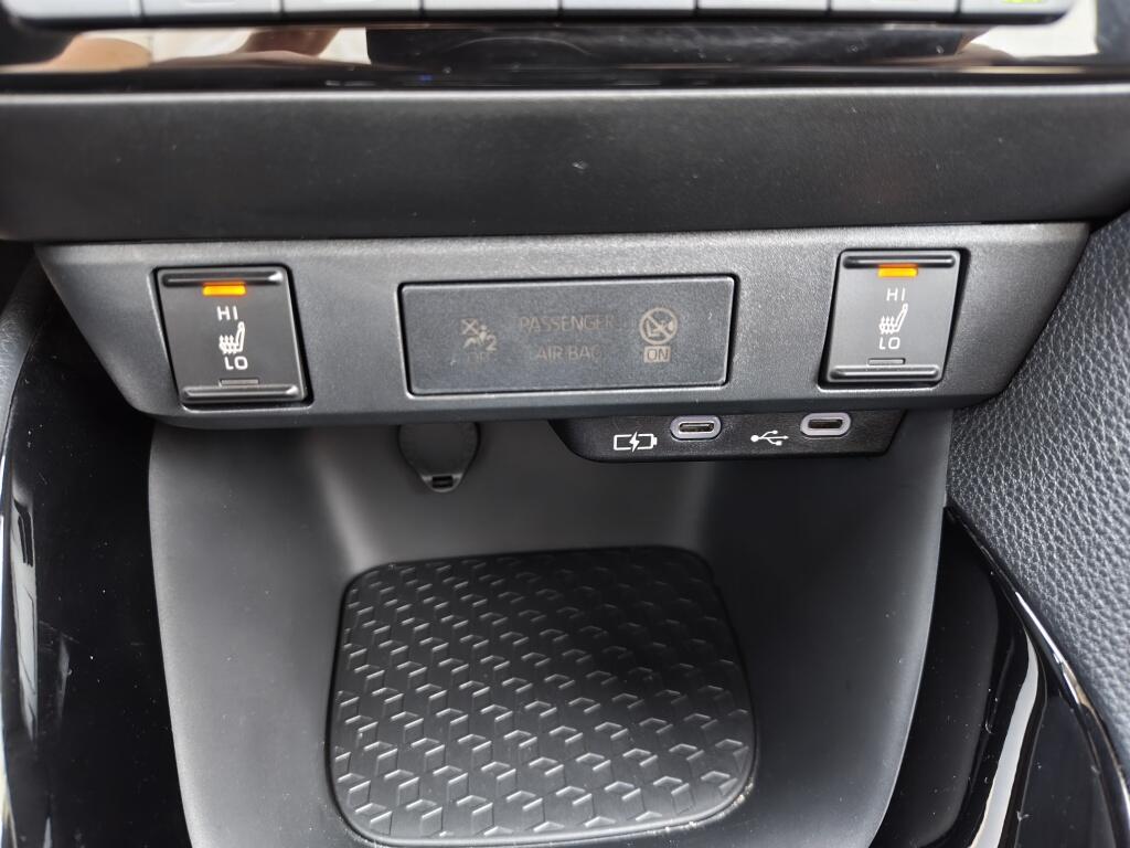 Toyota Yaris 1.5 Hybrid 115 Dynamic | Sensoren v/a | Stuur & Stoelverwarming - Image 20
