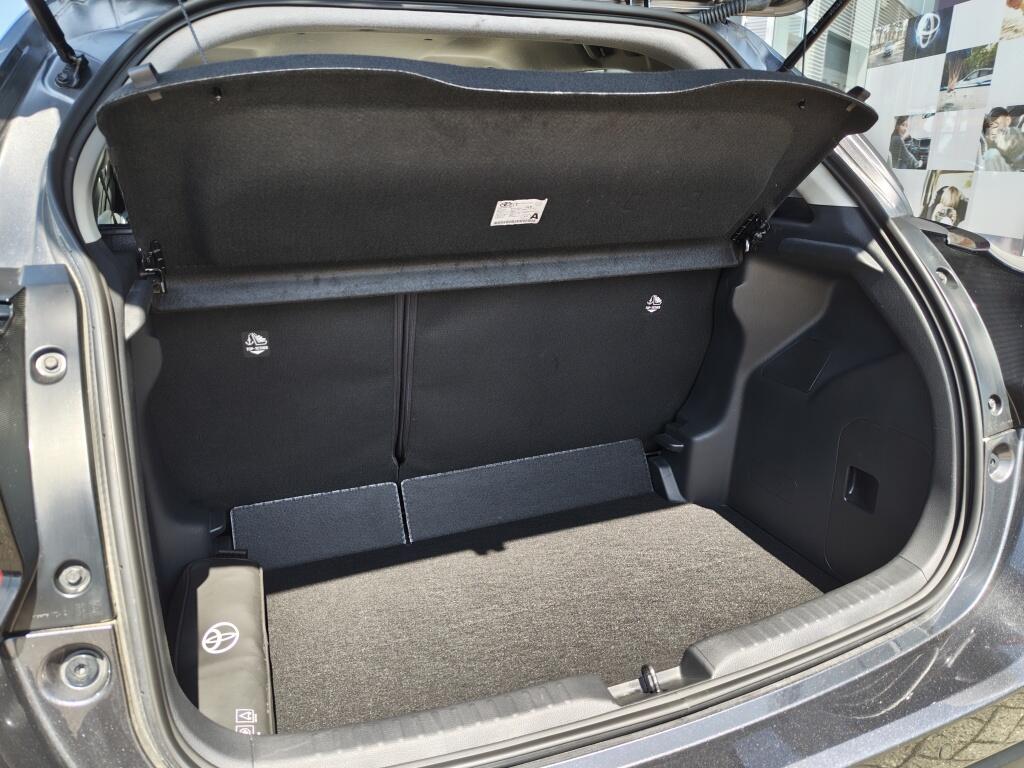 Toyota Yaris 1.5 Hybrid 115 Dynamic | Sensoren v/a | Stuur & Stoelverwarming - Image 32
