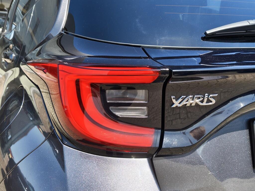 Toyota Yaris 1.5 Hybrid 115 Dynamic | Sensoren v/a | Stuur & Stoelverwarming - Image 35