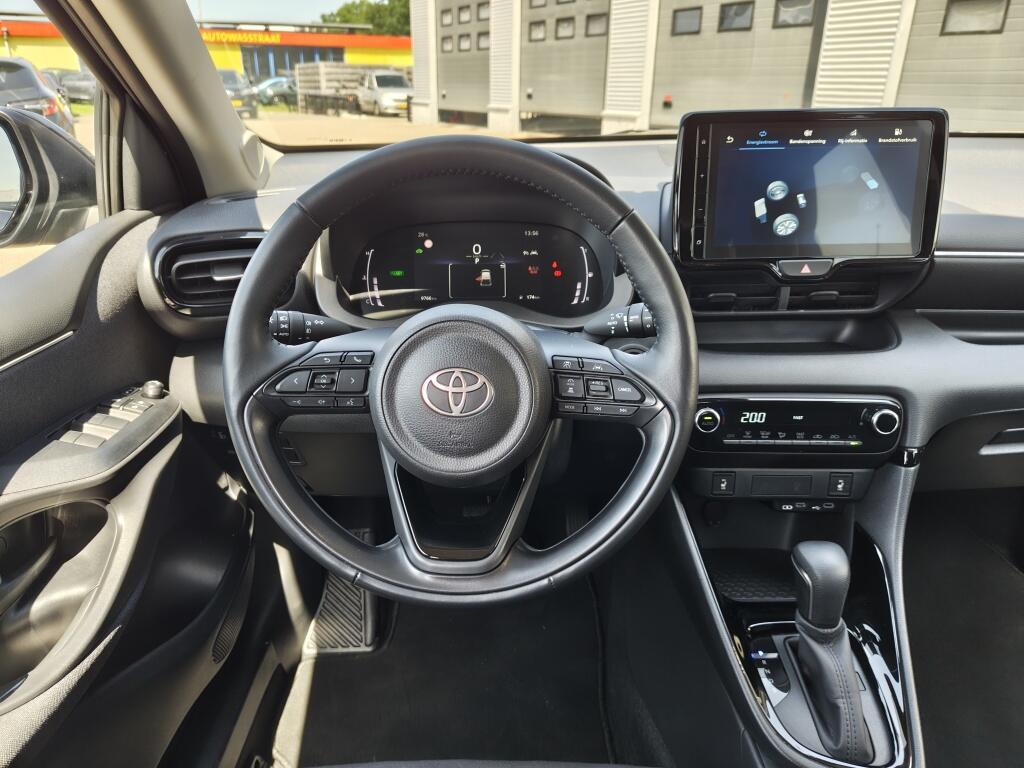 Toyota Yaris 1.5 Hybrid 115 Dynamic | Sensoren v/a | Stuur & Stoelverwarming - Image 8