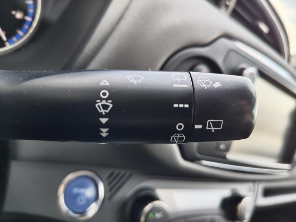 Toyota Yaris 1.5 Hybrid Lease | Navi | Cruise Control | Keyless Start | - Image 12