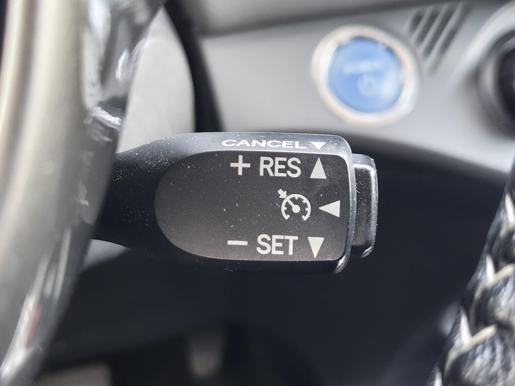 Toyota Yaris 1.5 Hybrid Lease | Navi | Cruise Control | Keyless Start | - Image 13