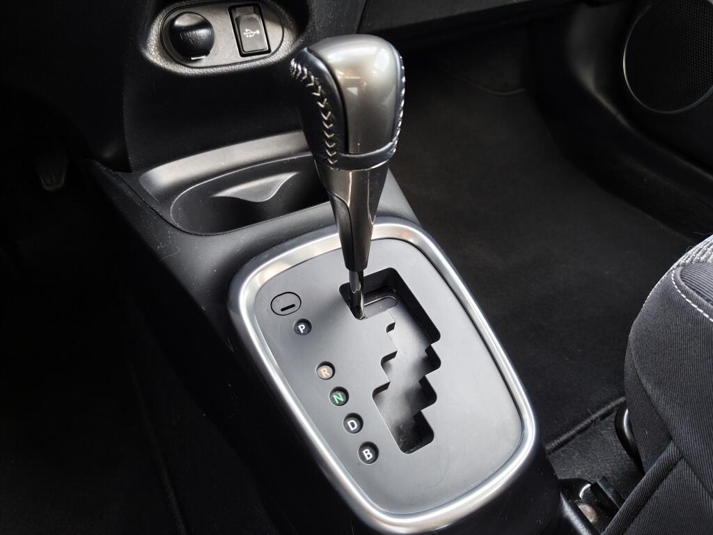 Toyota Yaris 1.5 Hybrid Lease | Navi | Cruise Control | Keyless Start | - Image 19