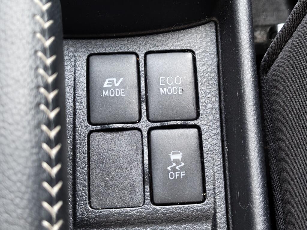 Toyota Yaris 1.5 Hybrid Lease | Navi | Cruise Control | Keyless Start | - Image 20