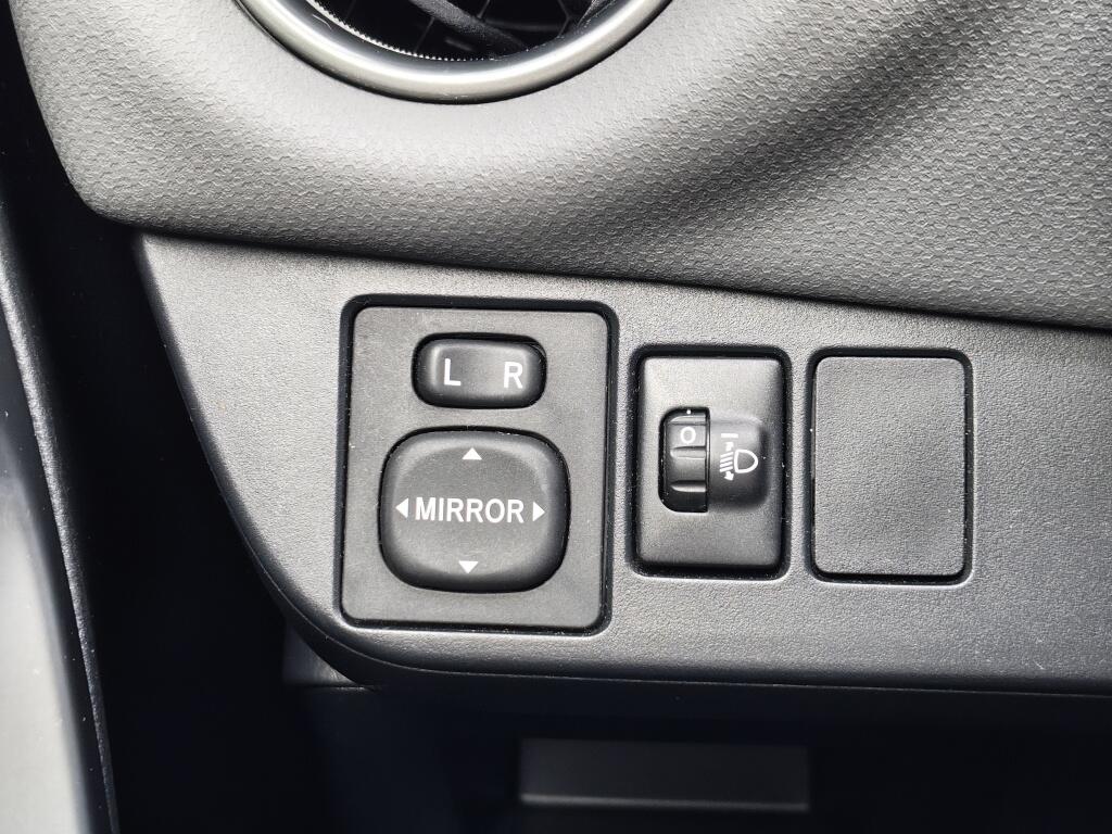 Toyota Yaris 1.5 Hybrid Lease | Navi | Cruise Control | Keyless Start | - Image 22