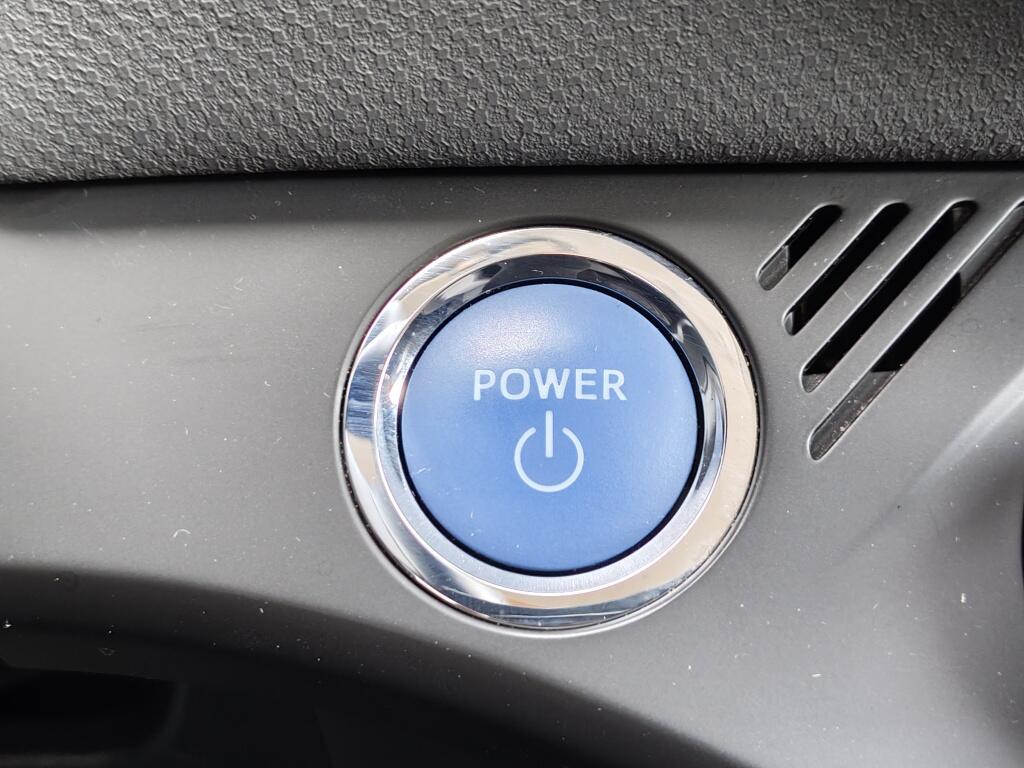 Toyota Yaris 1.5 Hybrid Lease | Navi | Cruise Control | Keyless Start | - Image 23