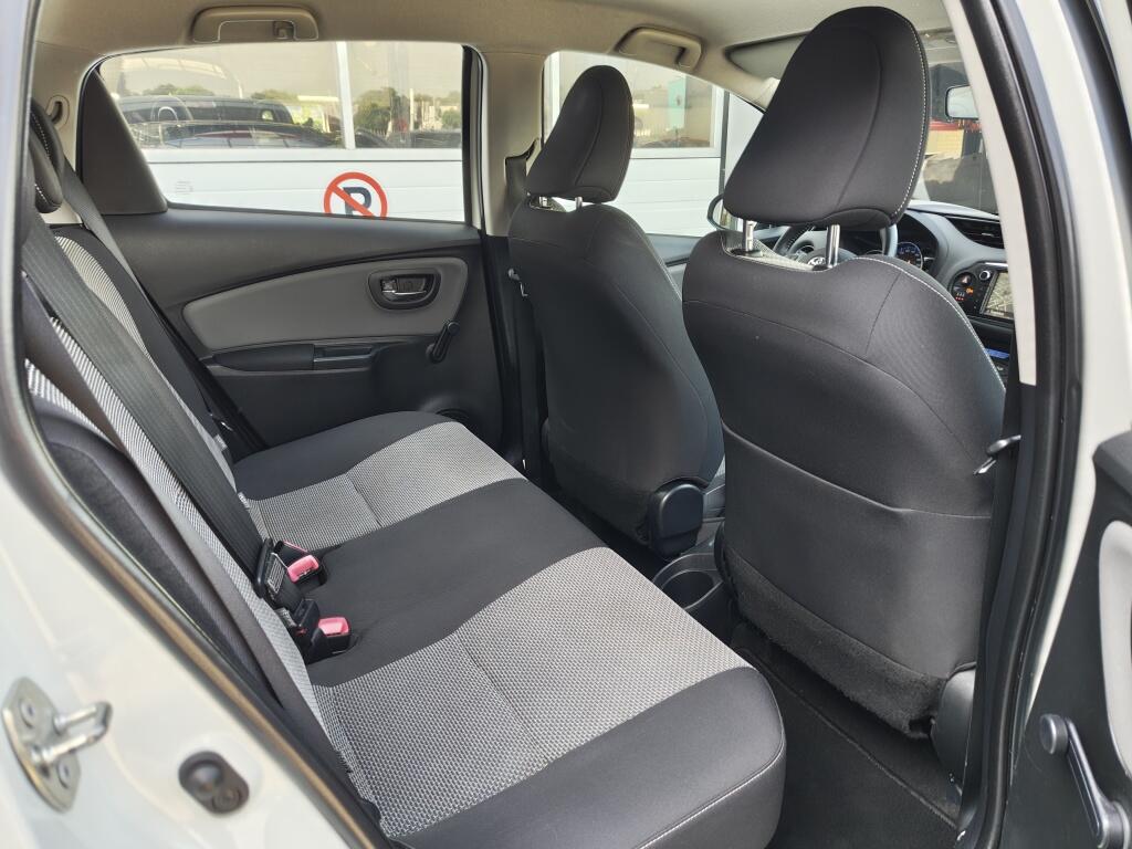 Toyota Yaris 1.5 Hybrid Lease | Navi | Cruise Control | Keyless Start | - Image 27