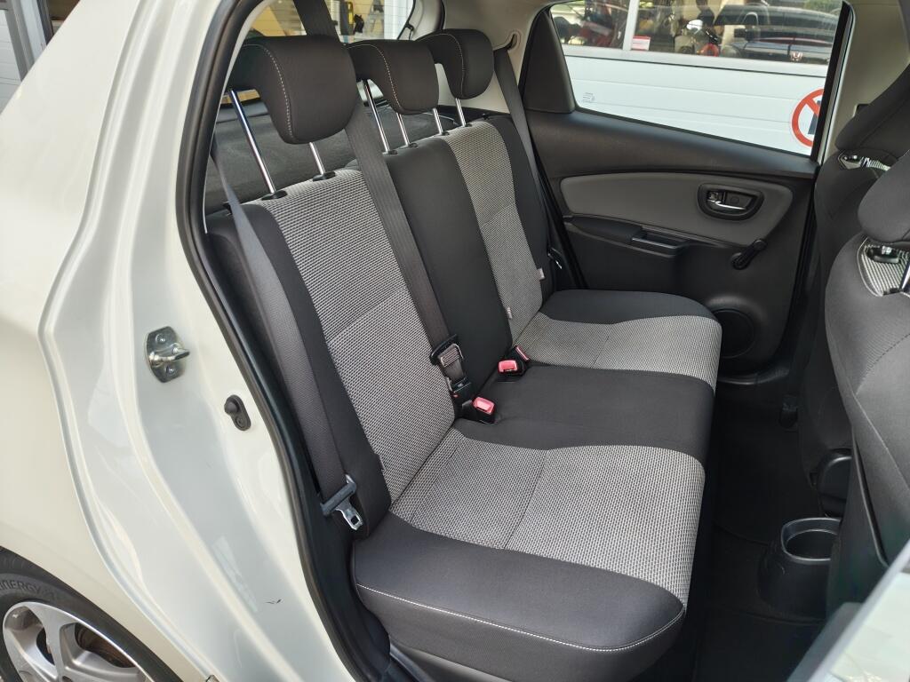 Toyota Yaris 1.5 Hybrid Lease | Navi | Cruise Control | Keyless Start | - Image 28