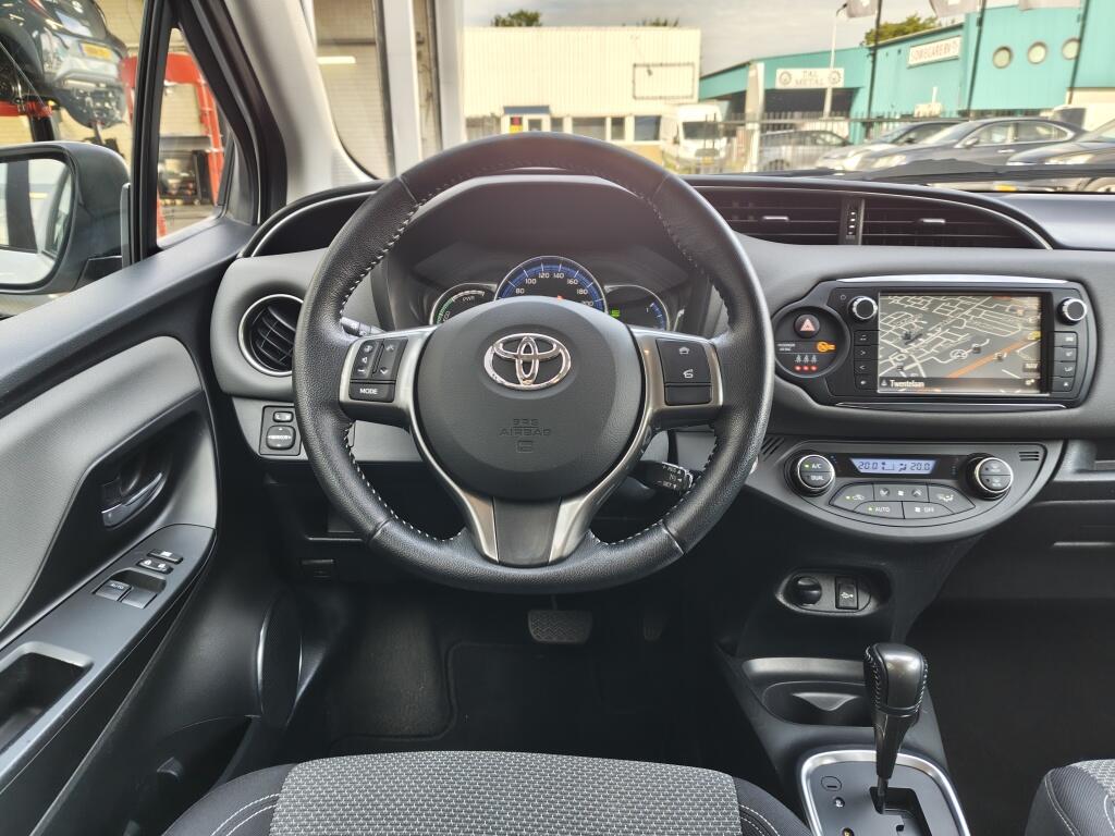 Toyota Yaris 1.5 Hybrid Lease | Navi | Cruise Control | Keyless Start | - Image 8