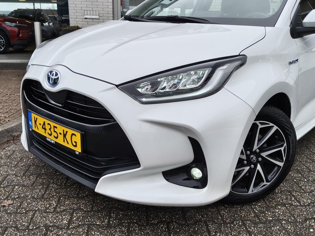 Toyota Yaris 1.5 Hybrid Dynamic | Navi | Keyless Entry/Start | Android Auto - Image 2