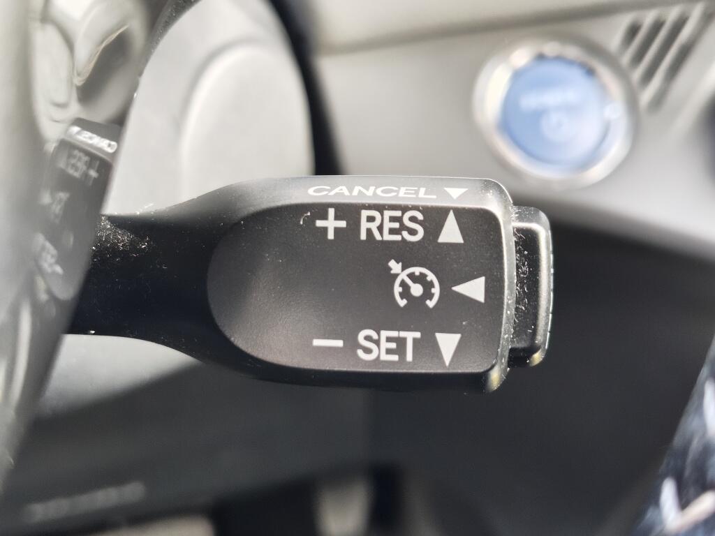 Toyota Yaris 1.5 Full Hybrid Dynamic | Cruise Control | Keyless Entry & Start | Airco - Image 13
