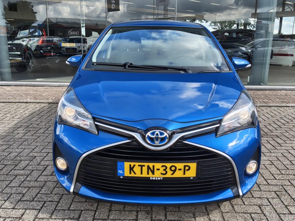 Toyota Yaris 1.5 Full Hybrid Dynamic | Cruise Control | Keyless Entry & Start | Airco - Image 6