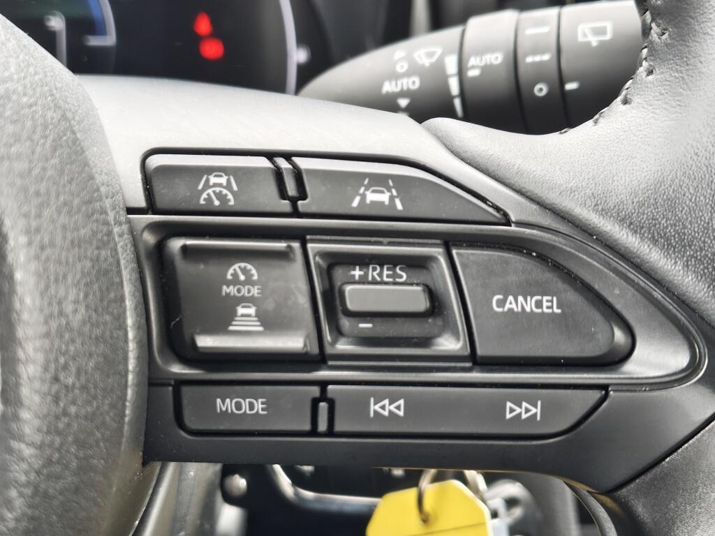 Toyota Yaris Cross 1.5 Hybrid 115 Active plus | Sensoren v/a | Draadloze Telefoonlader | Android Auto - Image 12