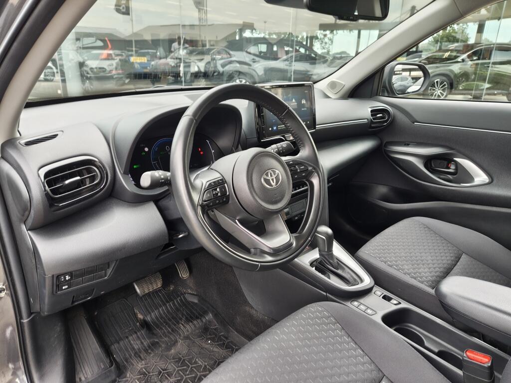 Toyota Yaris Cross 1.5 Hybrid 115 Active plus | Sensoren v/a | Draadloze Telefoonlader | Android Auto - Image 25