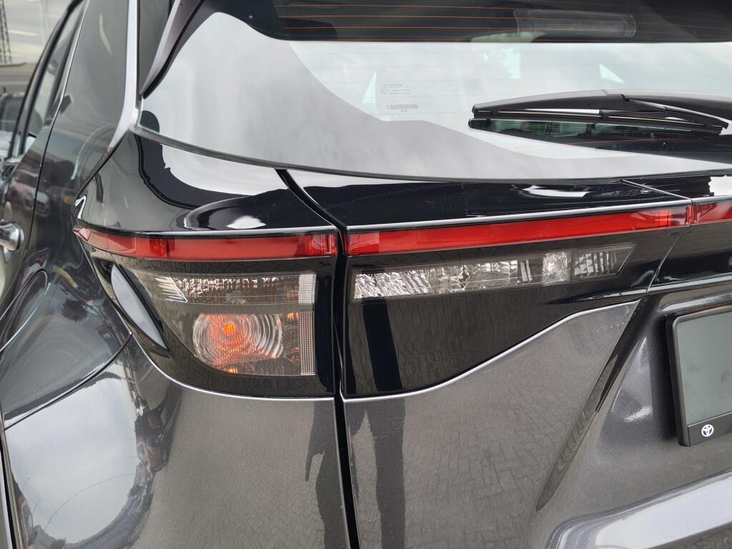 Toyota Yaris Cross 1.5 Hybrid 115 Active plus | Sensoren v/a | Draadloze Telefoonlader | Android Auto - Image 34