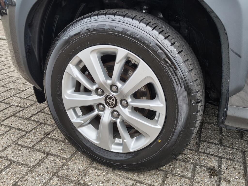 Toyota Yaris Cross 1.5 Hybrid 115 Active plus | Sensoren v/a | Draadloze Telefoonlader | Android Auto - Image 36