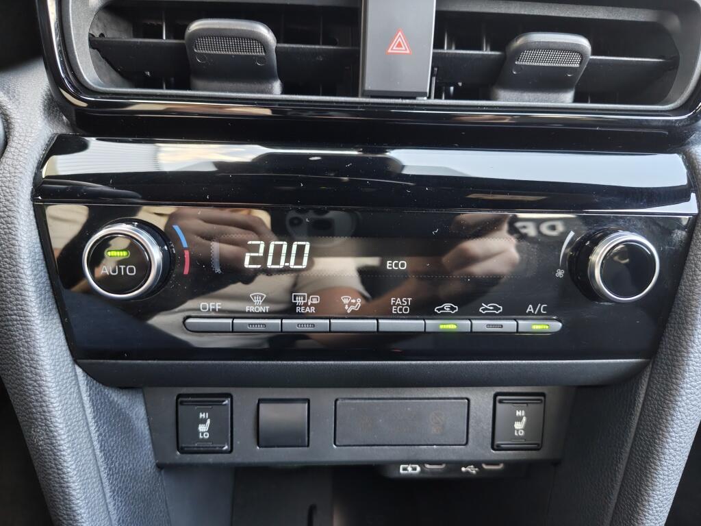 Toyota Yaris Cross 1.5 Hybrid 115 Dynamic | All-Season | Comfort Pack | Sensoren v/a | Android Auto - Image 18