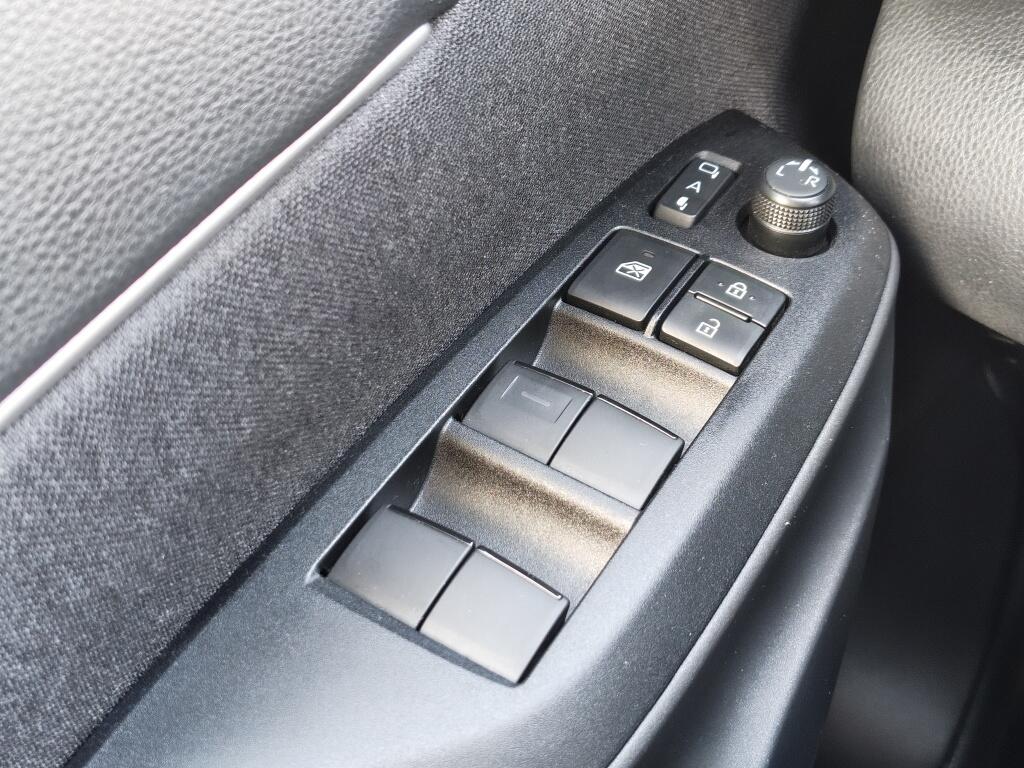 Toyota Yaris Cross 1.5 Hybrid 115 Dynamic | All-Season | Comfort Pack | Sensoren v/a | Android Auto - Image 22