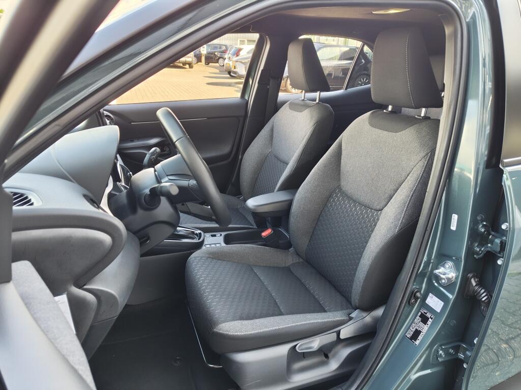 Toyota Yaris Cross 1.5 Hybrid 115 Dynamic | All-Season | Comfort Pack | Sensoren v/a | Android Auto - Image 27