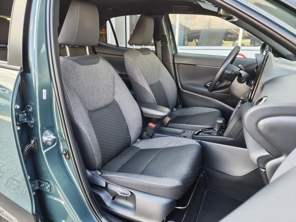 Toyota Yaris Cross 1.5 Hybrid 115 Dynamic | All-Season | Comfort Pack | Sensoren v/a | Android Auto - Image 28