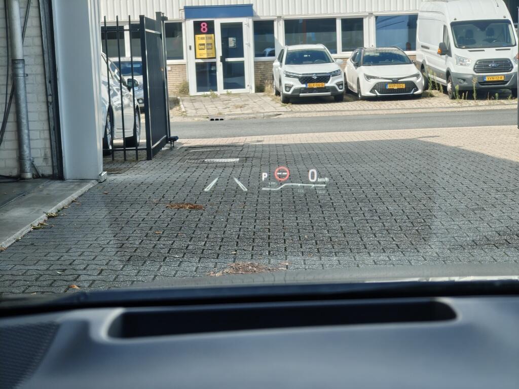 Toyota Corolla Touring Sports 2.0 Hybrid GR-Sport Plus | El. Schuifdak | Leder | JBL | HUD | Sensoren v/a - Image 13