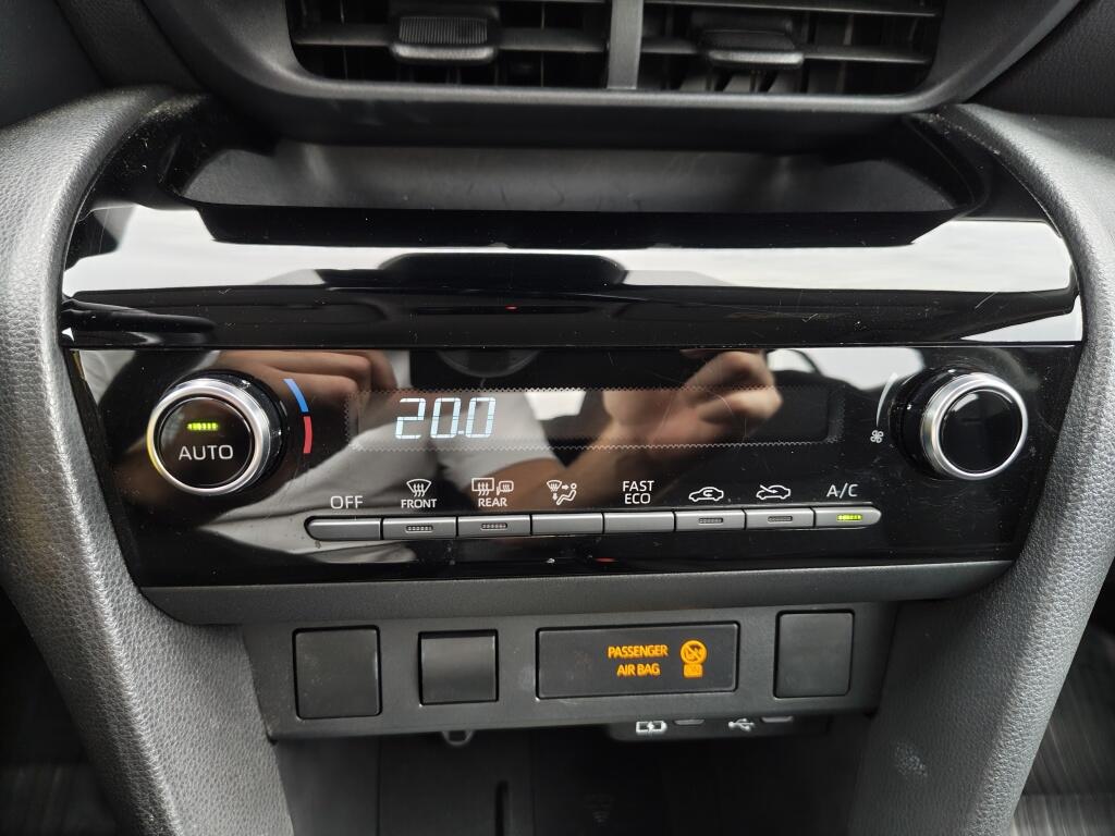 Toyota Yaris Cross 1.5 Hybrid 115 Active plus | Sensoren v/a | Draadloze Telefoonlader | Android Auto - Image 18