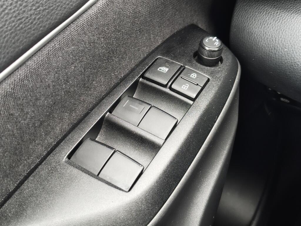 Toyota Yaris Cross 1.5 Hybrid 115 Active plus | Sensoren v/a | Draadloze Telefoonlader | Android Auto - Image 22