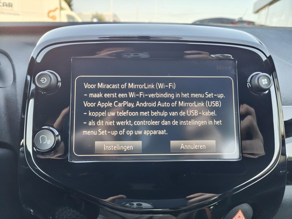 Toyota Aygo 1.0 VVT-i JBL | Android Auto, Apple Carplay | El. Climate |  Achteruitrijcamera - Image 16