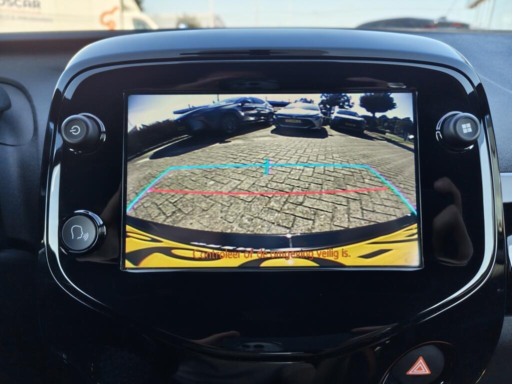 Toyota Aygo 1.0 VVT-i JBL | Android Auto, Apple Carplay | El. Climate |  Achteruitrijcamera - Image 17