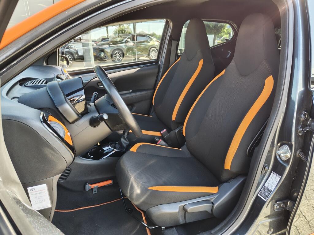 Toyota Aygo 1.0 VVT-i JBL | Android Auto, Apple Carplay | El. Climate |  Achteruitrijcamera - Image 24