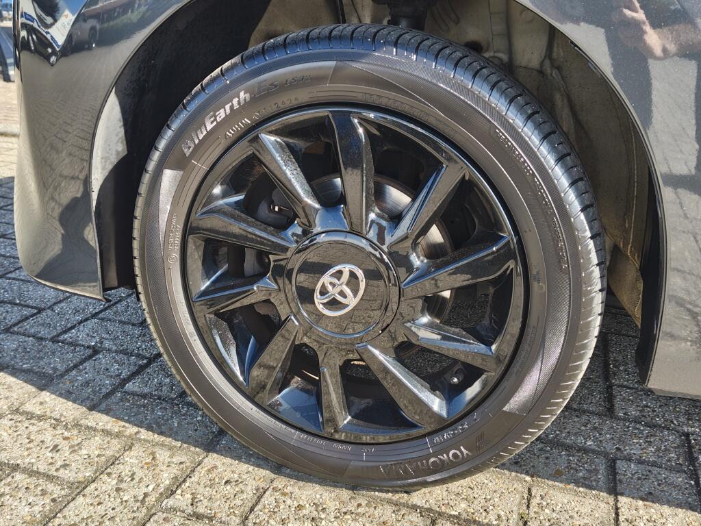 Toyota Aygo 1.0 VVT-i JBL | Android Auto, Apple Carplay | El. Climate |  Achteruitrijcamera - Image 33