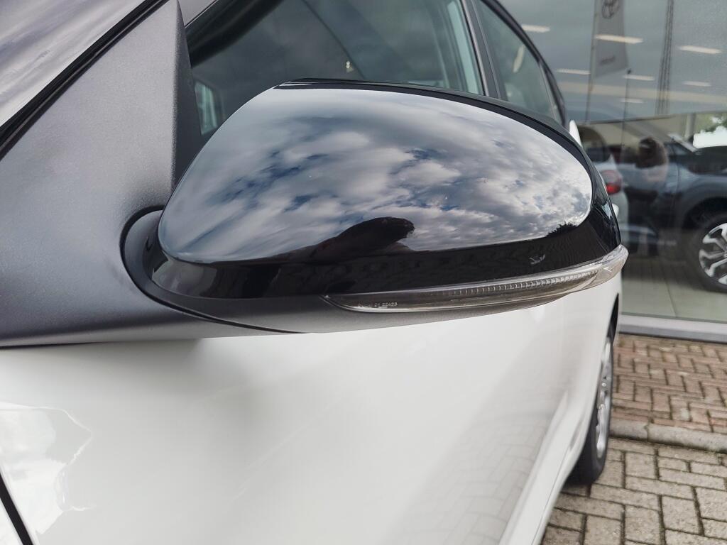 Hyundai i10 1.0 Comfort | Trekhaak Afn. | Sensoren v/a | Stoel- Stuurverwarming - Image 35