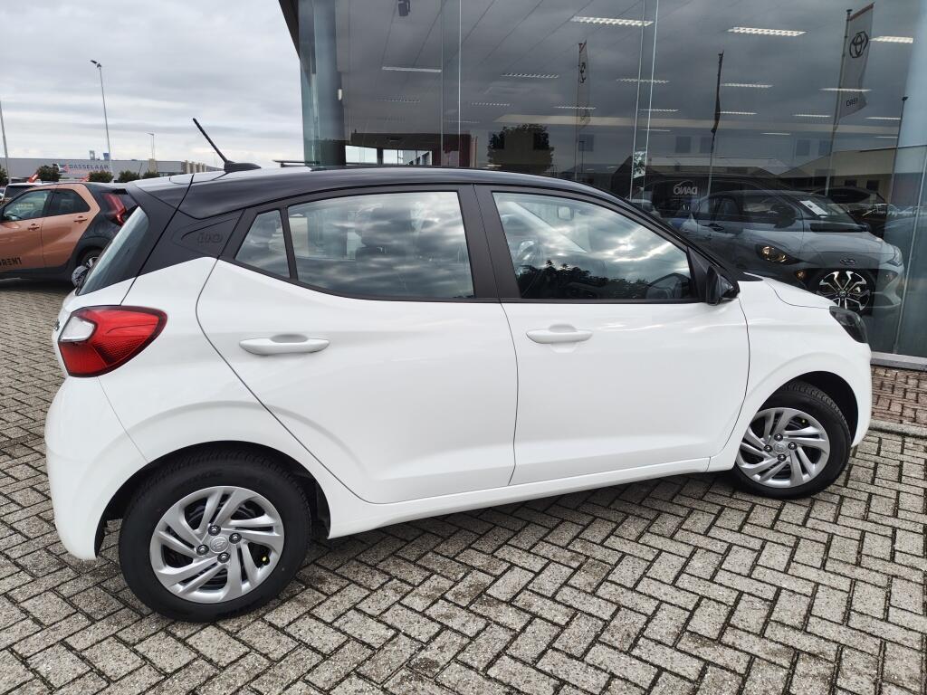 Hyundai i10 1.0 Comfort | Trekhaak Afn. | Sensoren v/a | Stoel- Stuurverwarming - Image 5