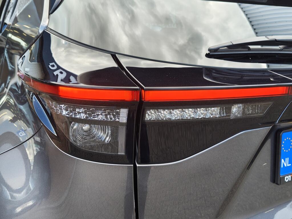 Toyota Yaris Cross 1.5 Hybrid Dynamic | NL Auto | Keyless Entry & Start | Android A - Image 13