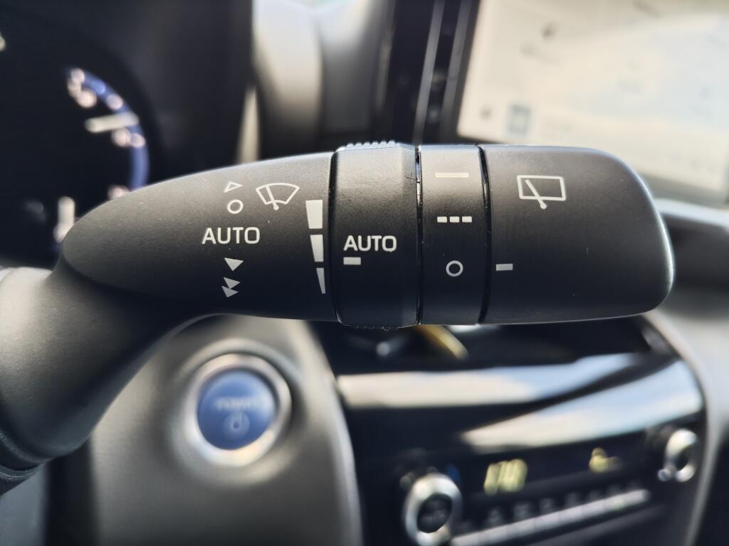 Toyota Yaris Cross 1.5 Hybrid Dynamic | NL Auto | Keyless Entry & Start | Android A - Image 17